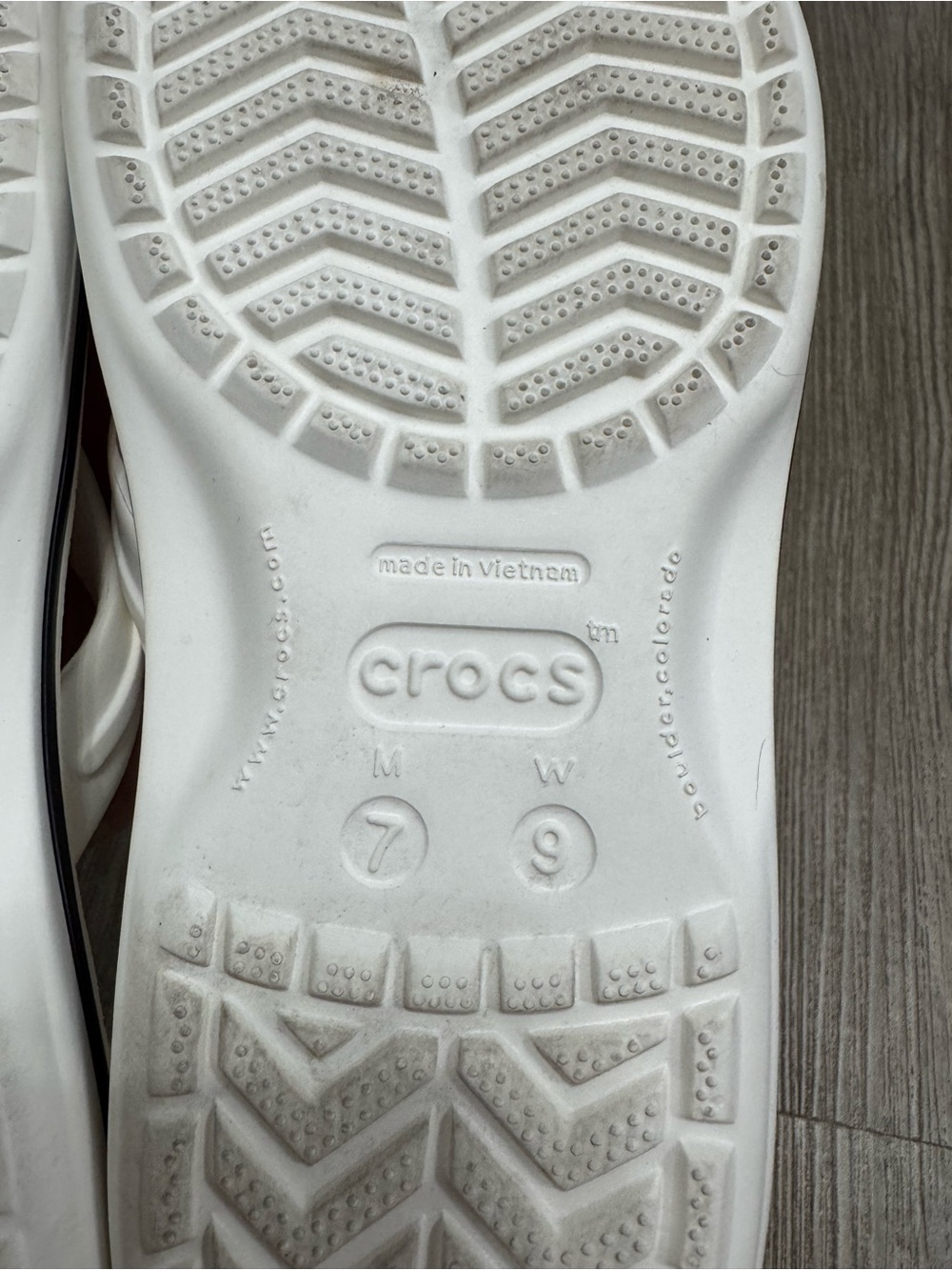 Crocs crocband thong flip flops Women’s 9/ Men’s 7 excellent condition - Picture 7 of 7